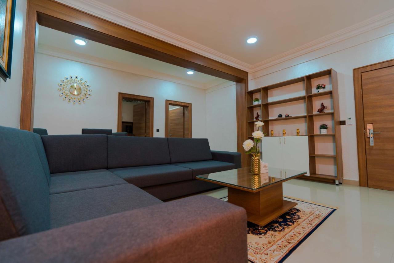 Phoenicia Suites Wupa Buitenkant foto